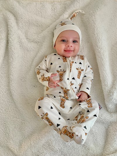 Zürafa Baskılı Fermuarlı Şapkalı Patikli Tulum