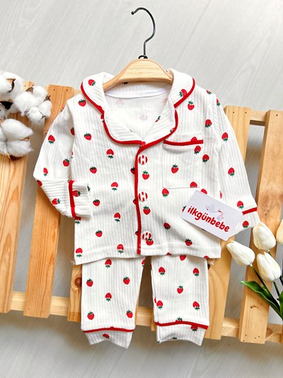 Çilek Desenli Bebe Yakalı %100 Pamuk Pijama Takımı