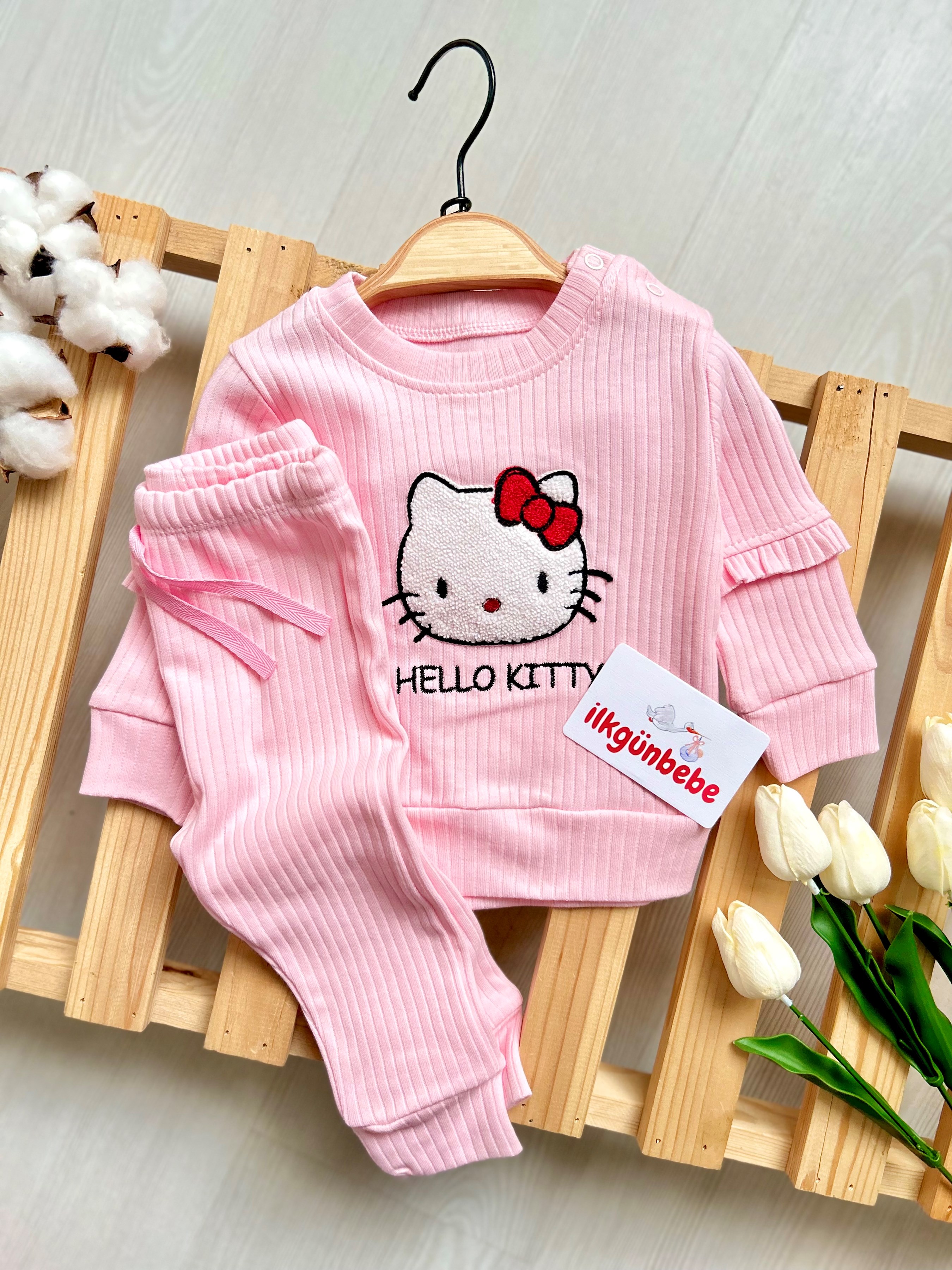 Hello Kity Kol Detaylı %100 Pamuk Ribanalı 2’Li Mevsimlik Takım