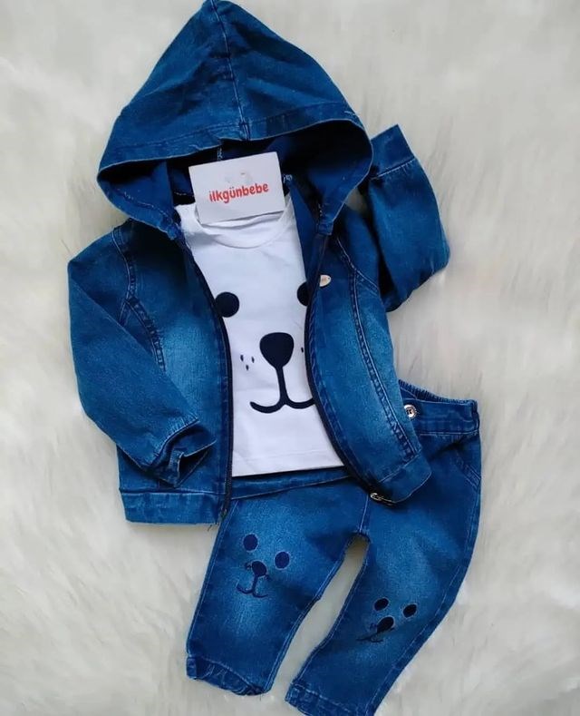 Kapşonlu Kot Ceketli Kot Pantalonlu Basılı 3'Lü Tarz Takım 