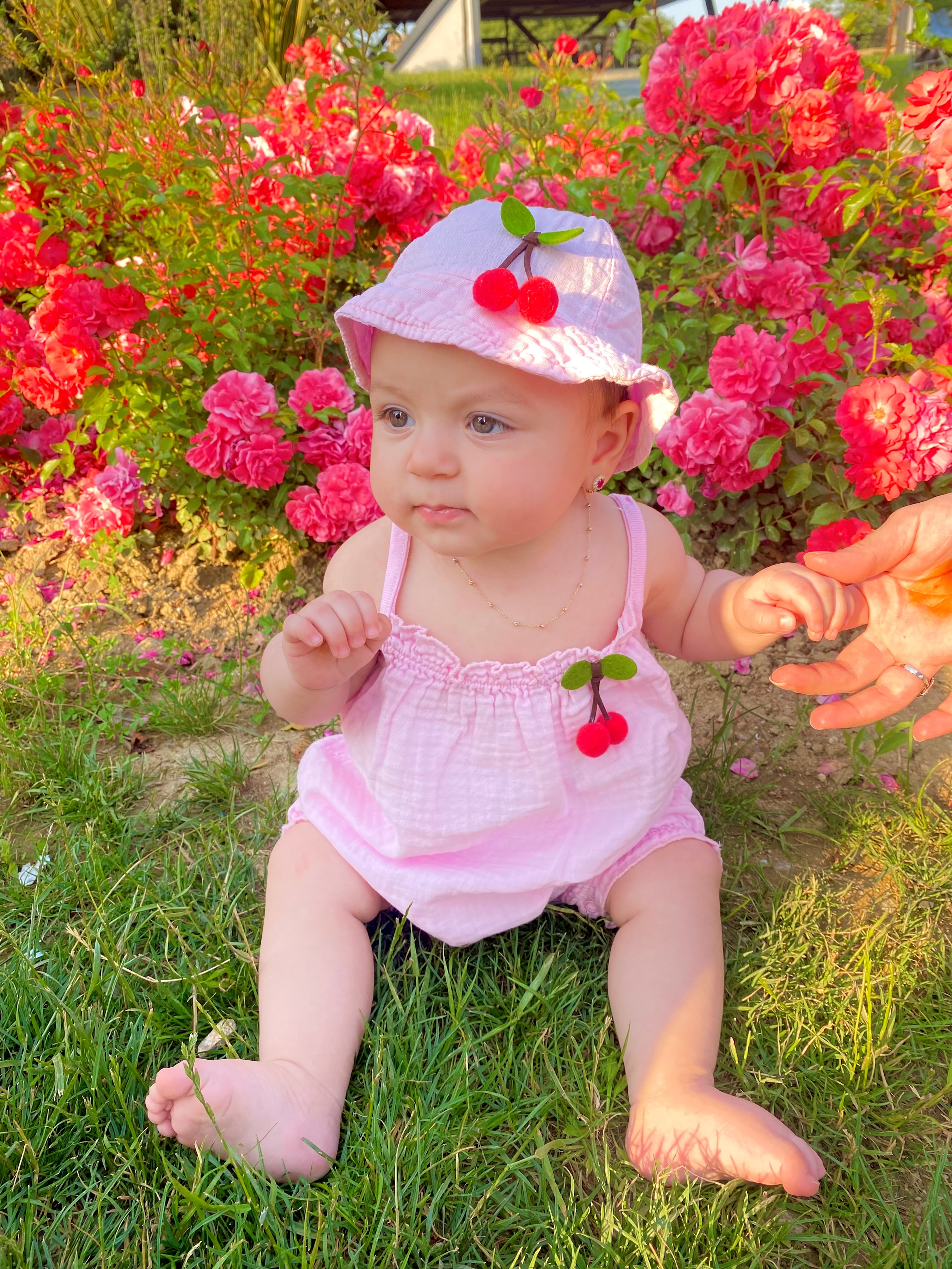 Müslin Kumaş Kiraz Detaylı Şapkasız Salopet 