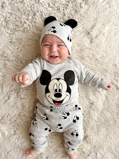 Mickey Mouse Baskılı Mevsimlik Şapkalı 3’lü Set