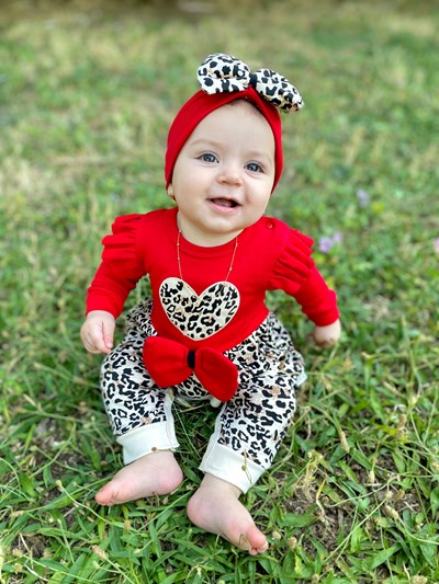 Kalp Leopar Desenli Fiyonklu Kol Detaylı Bandanalı %100 Pamuk Tulum