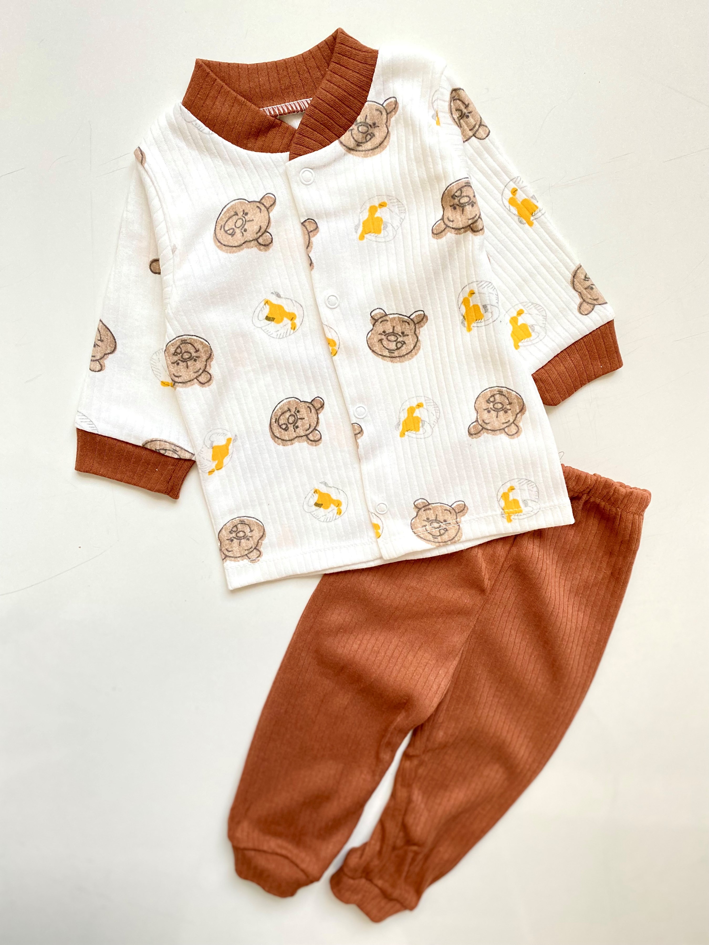 Pooh Desenli Çıtçıtlı Düğmeli 2’Li Ribanalı Esnek Kumaş Pijama
