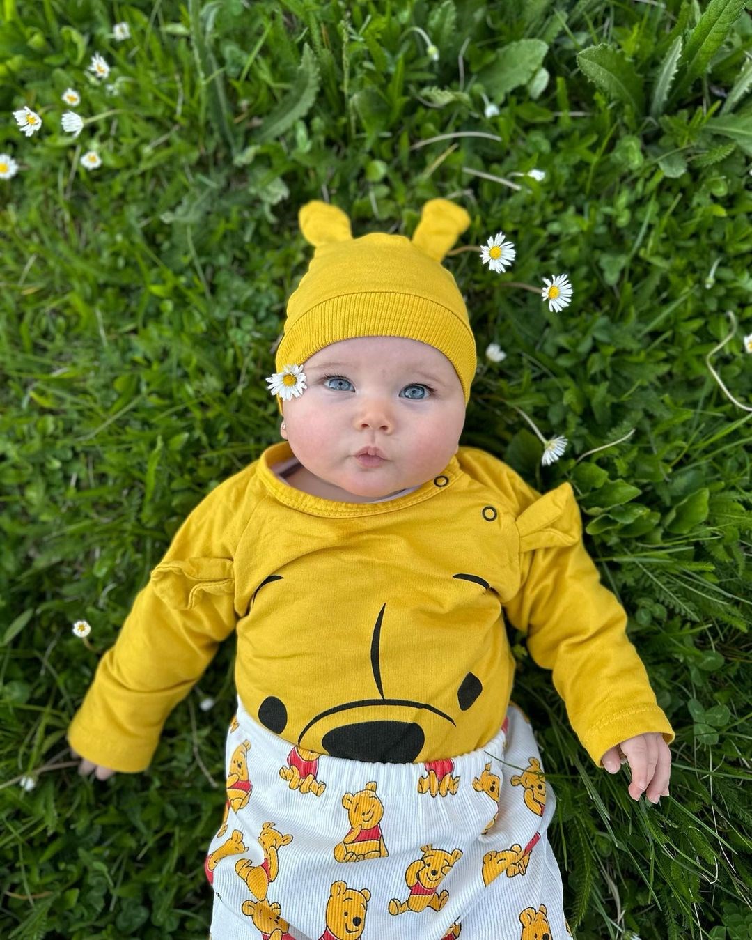 Winnie The Pooh Mevsimlik Ribanalı Kumaş Eşofmanlı 3’lü Takım