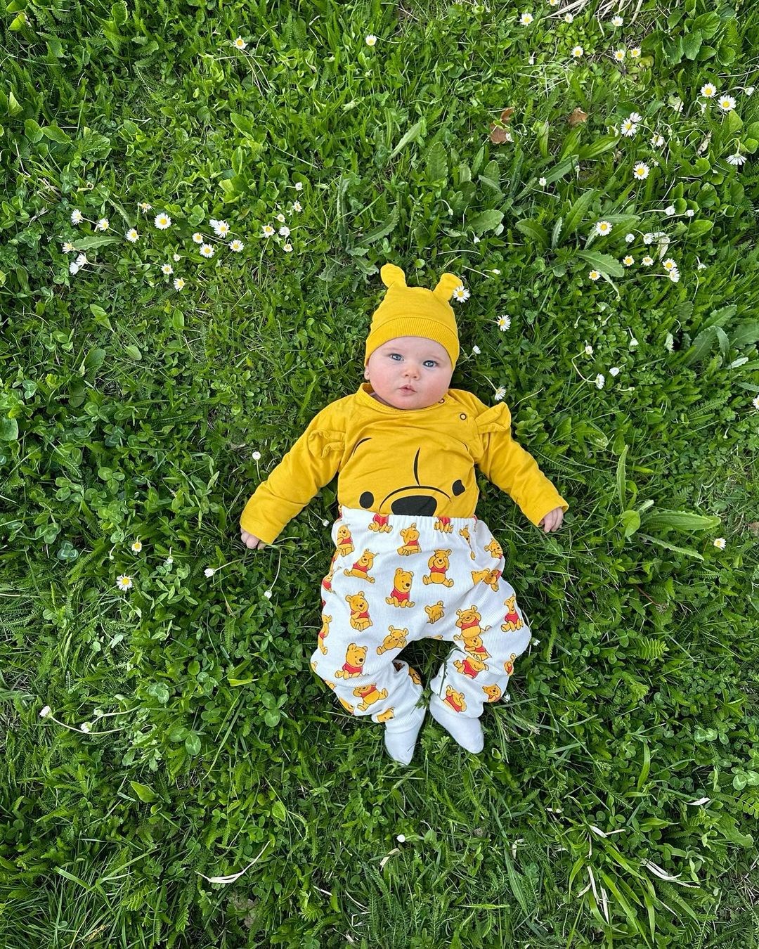 Winnie The Pooh Mevsimlik Ribanalı Kumaş Eşofmanlı 3’lü Takım
