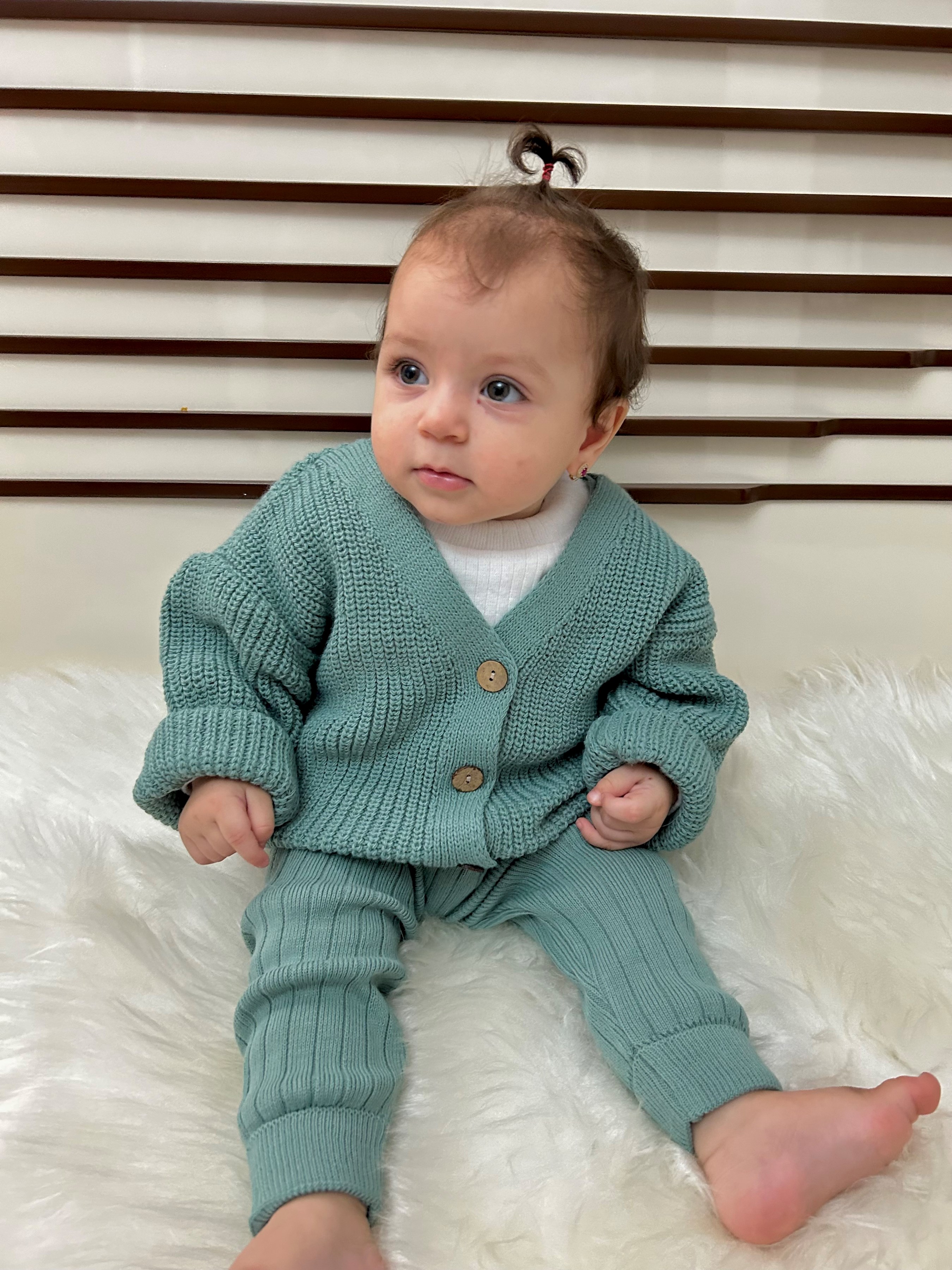Selanik Örgüsü Triko Tahta Düğmeli Oversize Basic Unisex Model Hırka