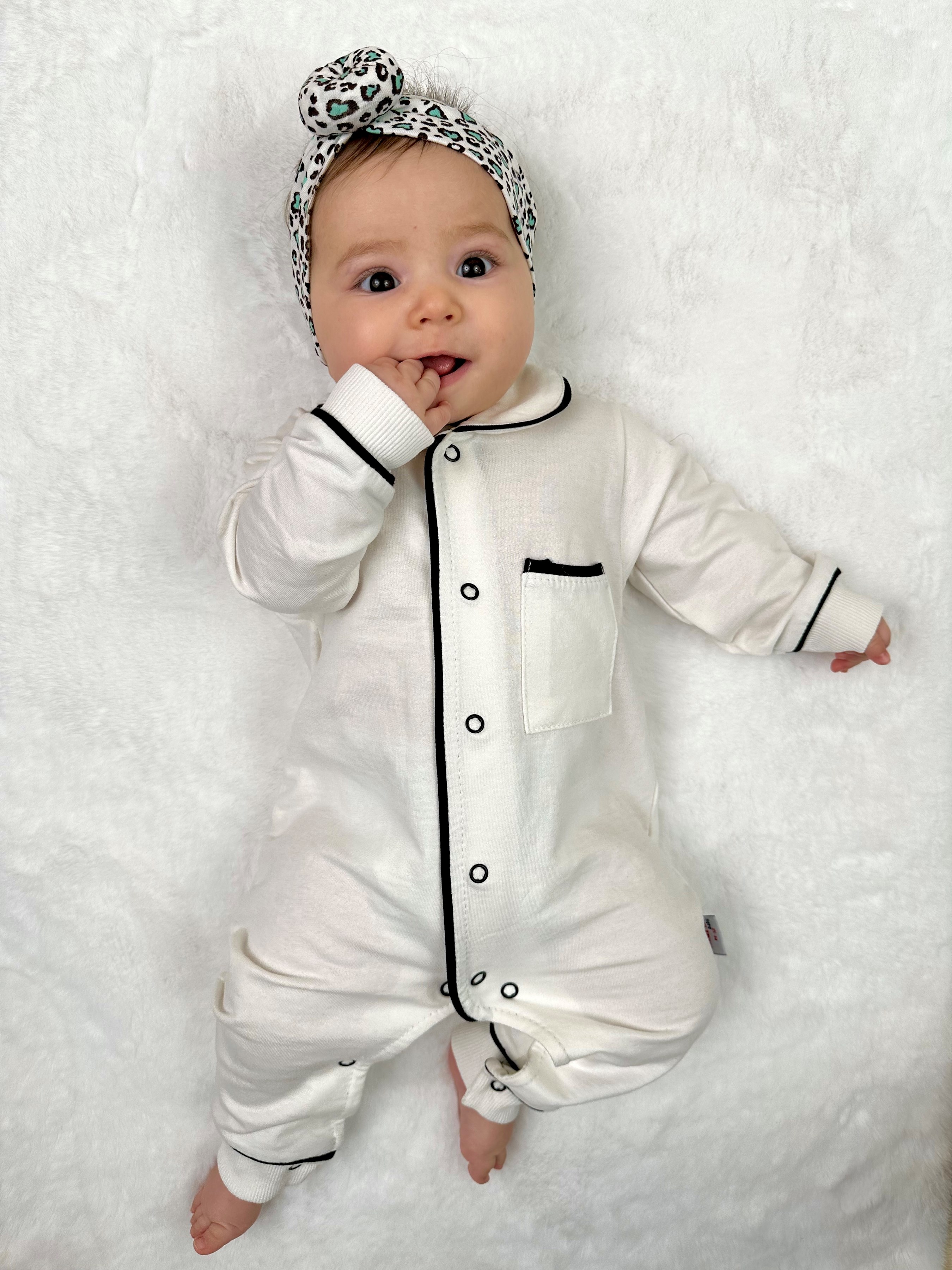Bebe Yakalı Düğmeli Unisex Pijama Tulum