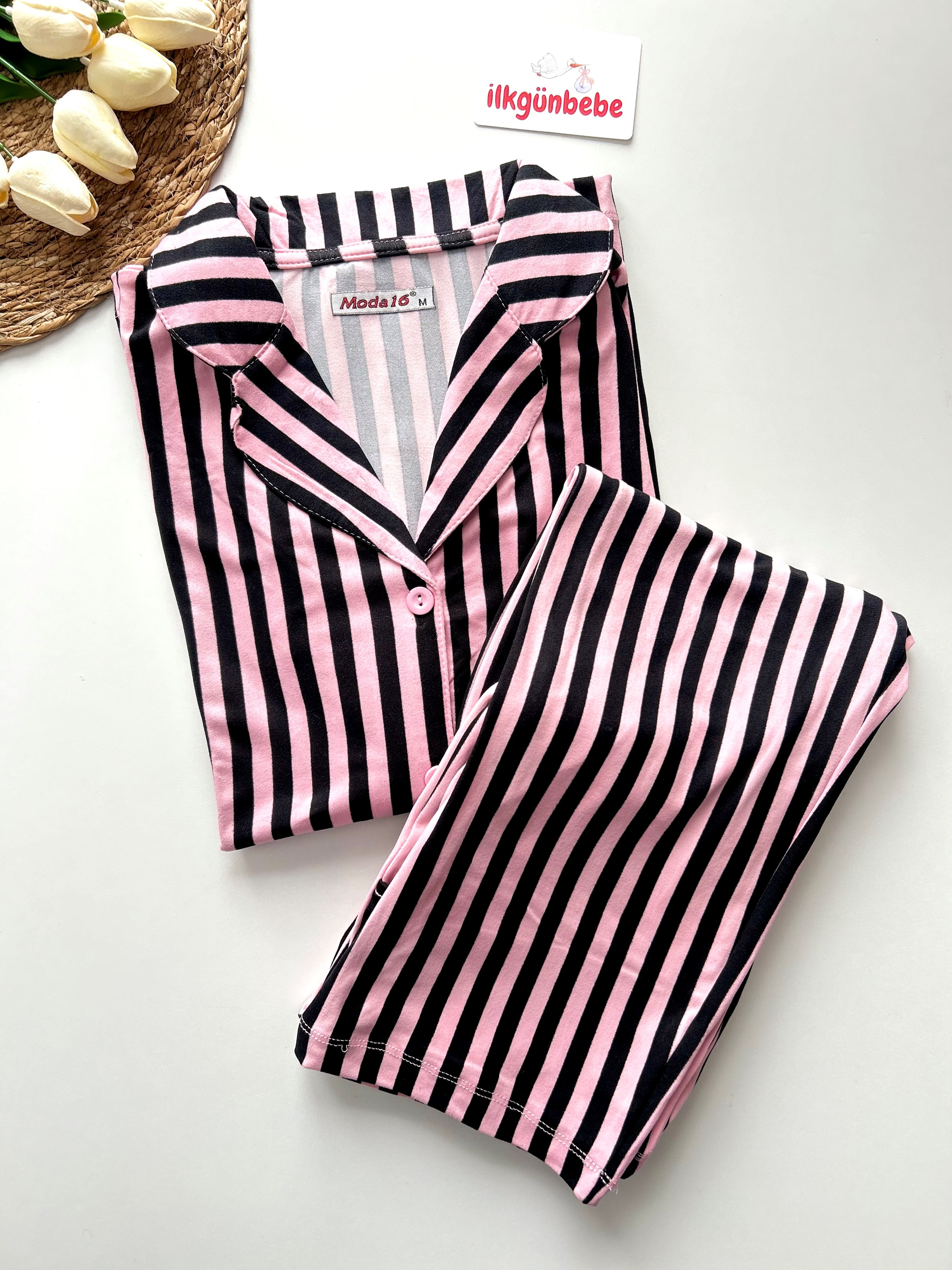 Pembe Çizgili Önden Düğmeli Esnek Kumaş Bayan %100 Pamuk Mevsimlik Pijama Takımk