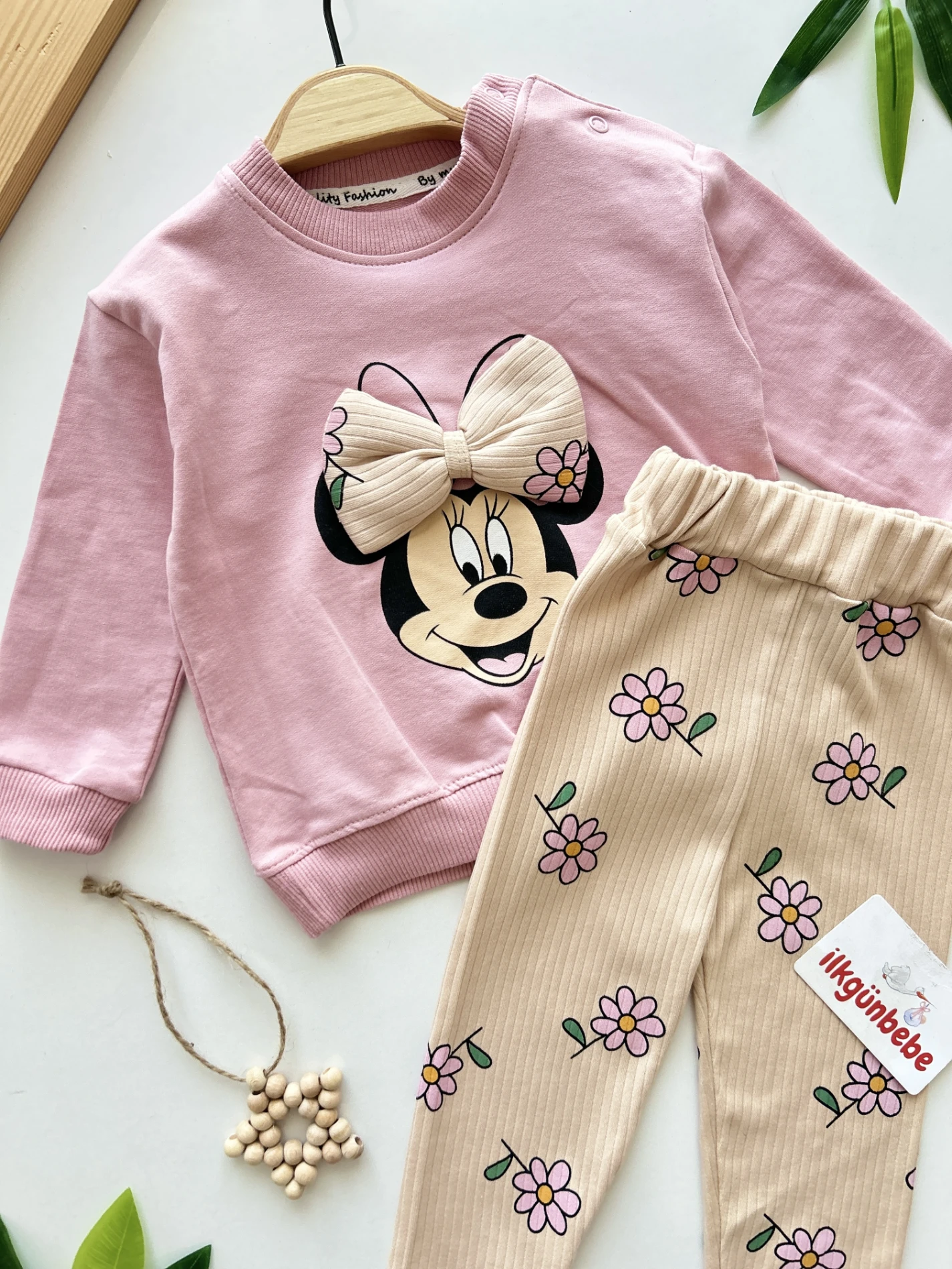 Minnie Mouse Fiyonk Detaylı %100 Pamuk Esnek Kumaş Taytlı 2’li Takım