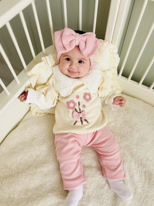 Maria Fisto Dantel Yakalı Waffle Nefes Alan Kumaş Fiyonk Bandanalı 3’lü Takım