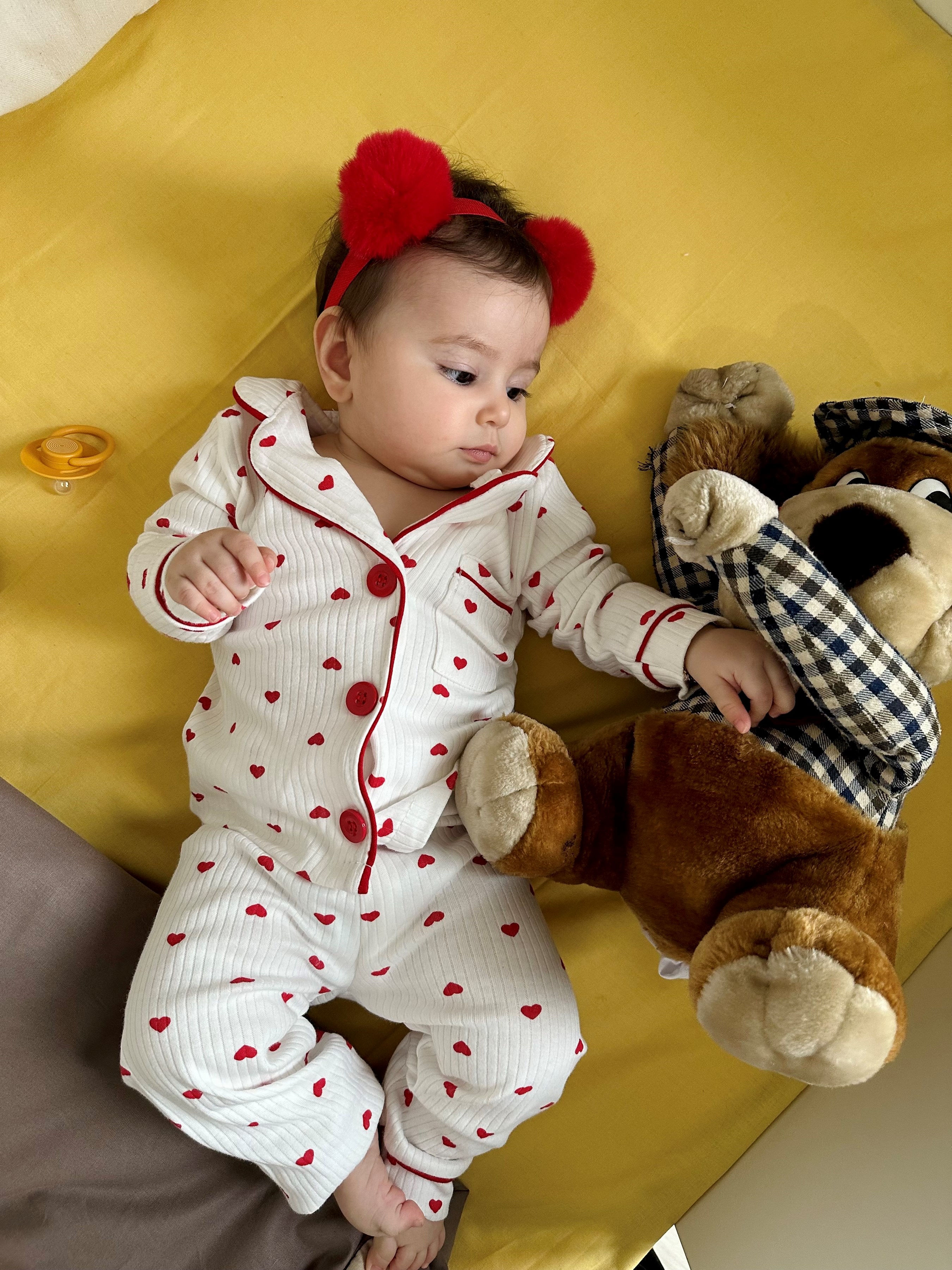 Minik Kalp Desenli Bebe Yakalı %100 Pamuk Pijama Takımı