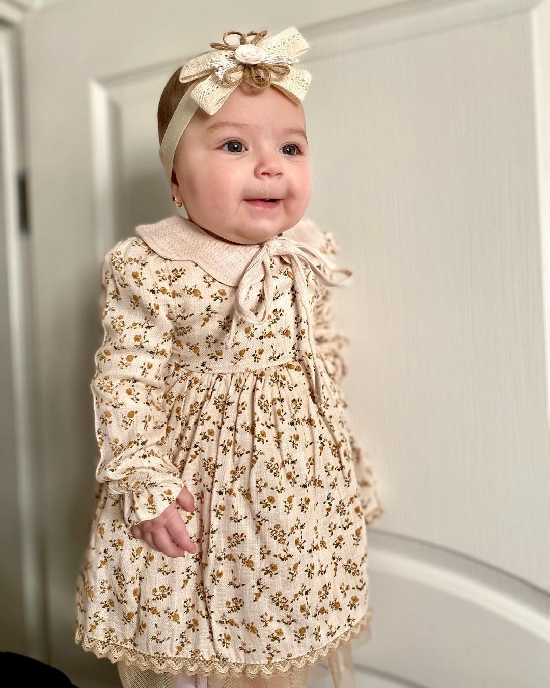 Pera Çıtır Çiçekli Bebe Yakalı Tüllü Premium Seri Elbise