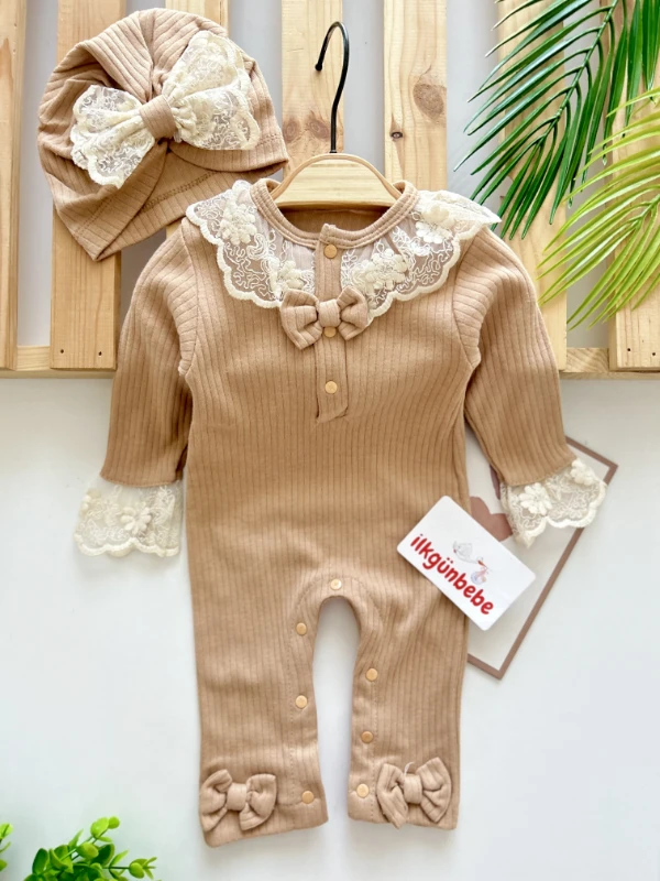 Dantel Yakalı Fiyonk Detaylı Boneli Premium 2’li Tulum Set