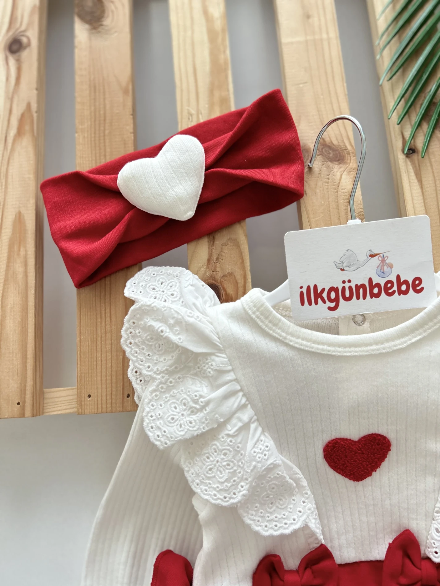 Kalp Baskılı Kalp Bandanalı %100 Pamuk Ribanalı Kumaş Kalp Çoraplı 3’lü Premium Kaliteli Set