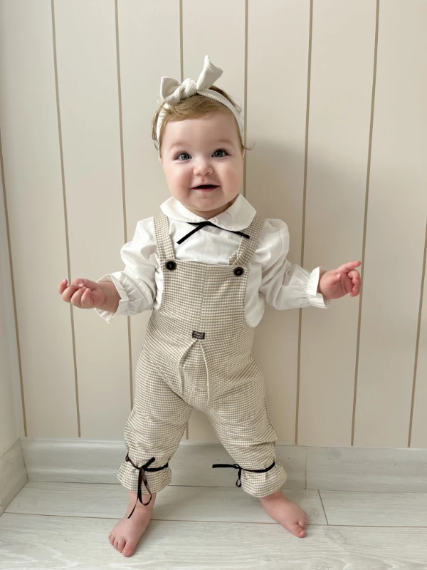 Bebe Yaka Gömlekli Bağlama Detaylı Kare Desenli Salopetli 2’li Set