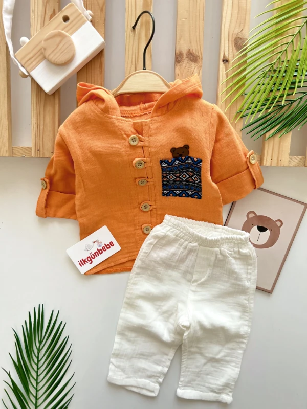 Müslin Kumaş Kapüşonlu Ayıcık Cep Detaylı Düğmeli Müslin Pantalonlu 2’li Takım