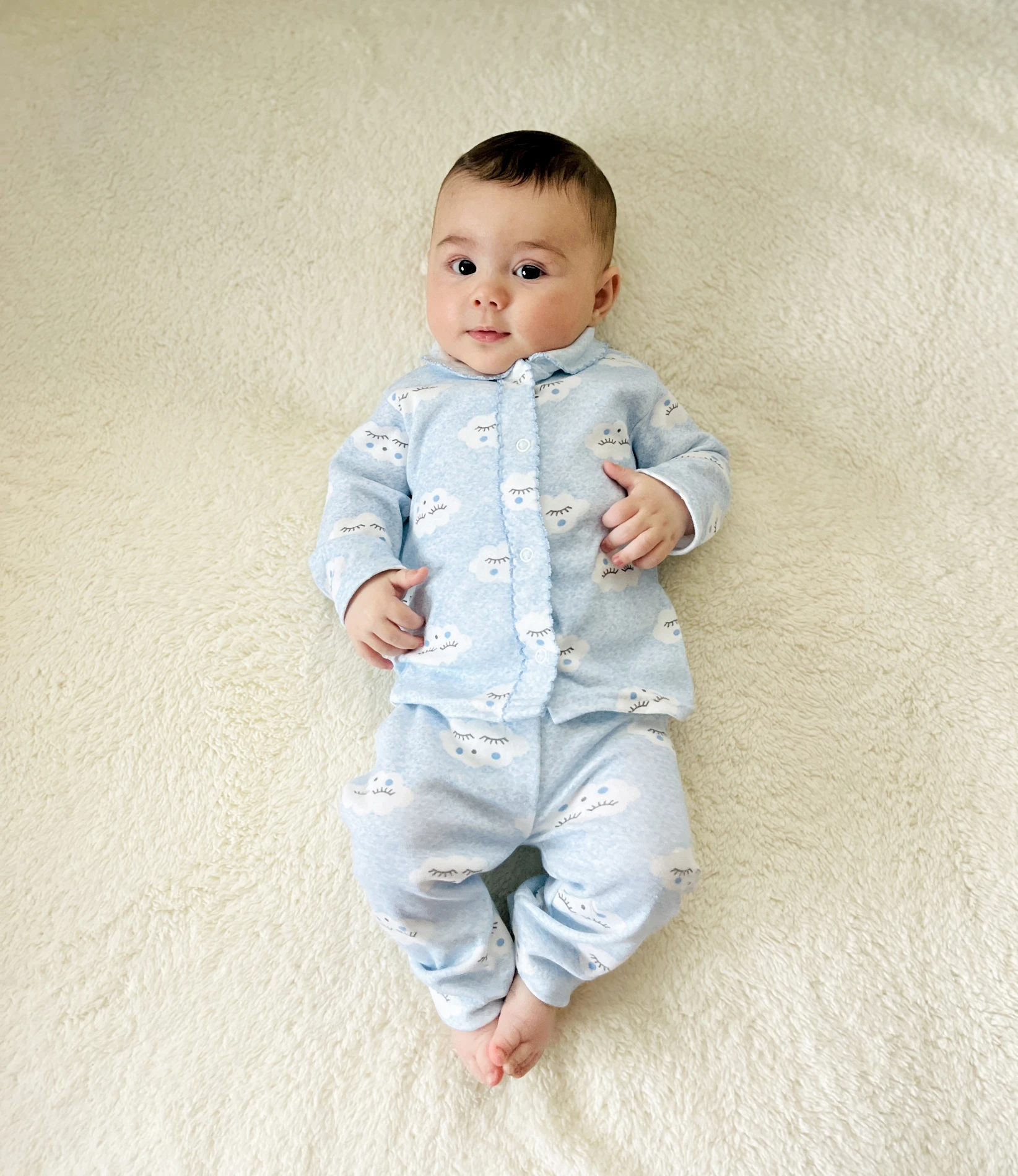Bebe Yakalı Bulut Baskılı %100 Pamuk Pijama Takımı