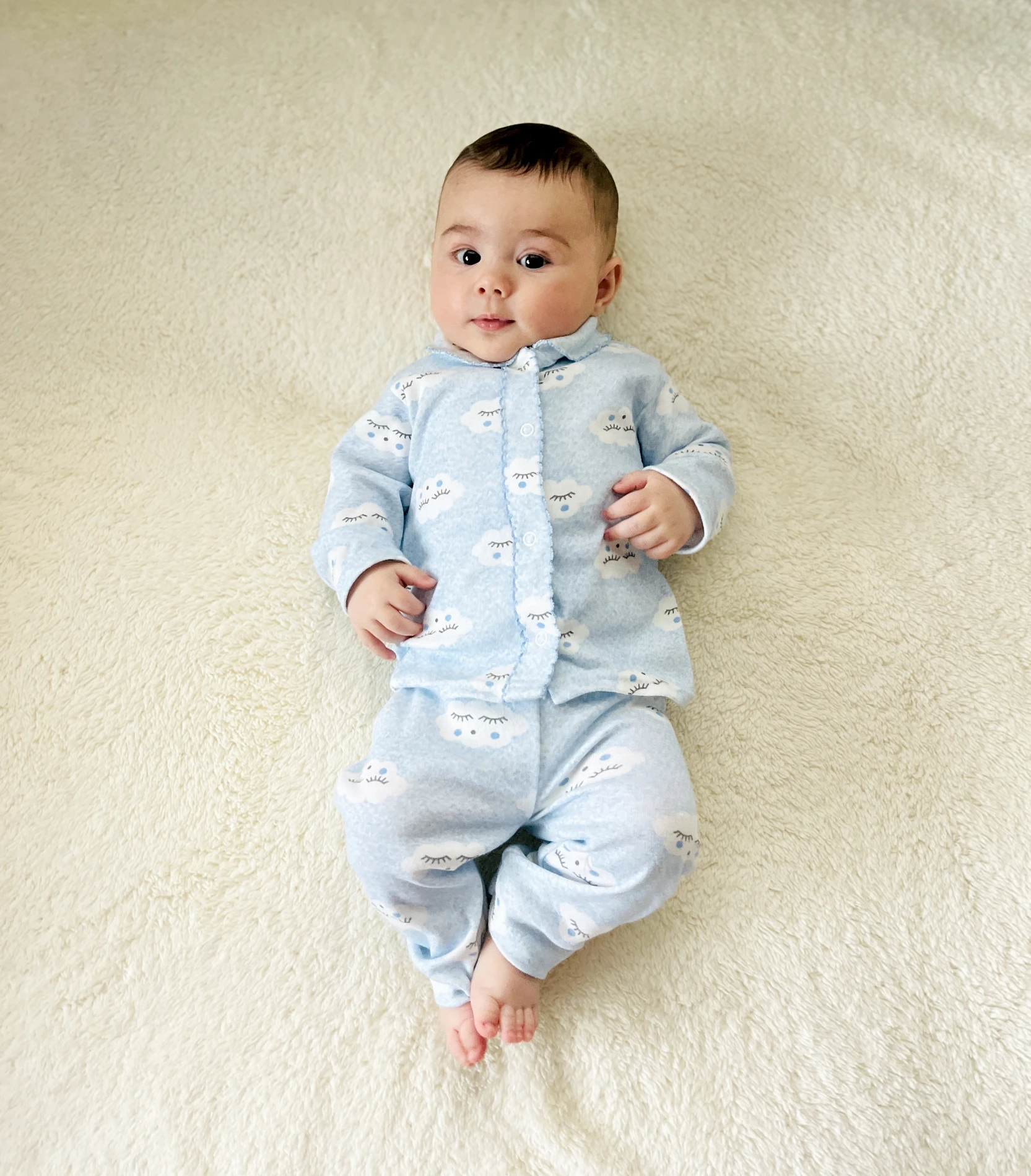 Bebe Yakalı Bulut Baskılı %100 Pamuk Pijama Takımı