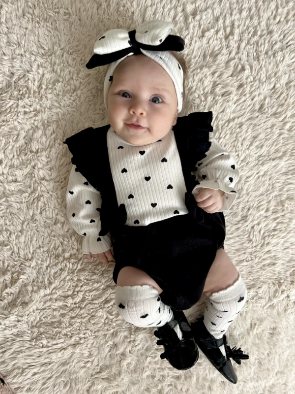 Fiyonk Desenli Aşk Kalp Desenli Romperli Çoraplı Bandanalı 3’lü Set