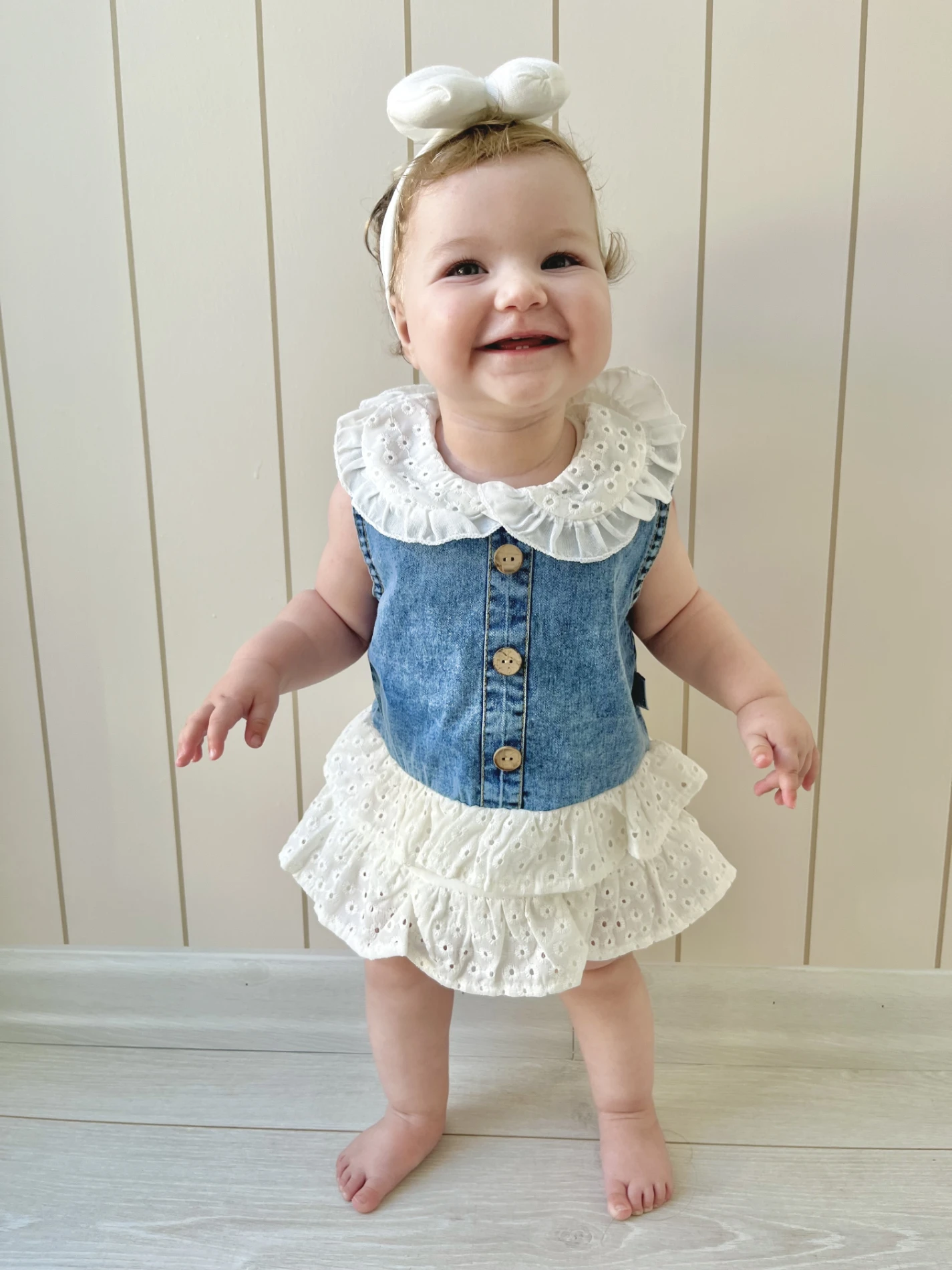 Fisto Yaka Detaylı Kot Kumaş Fırfırlı Romper