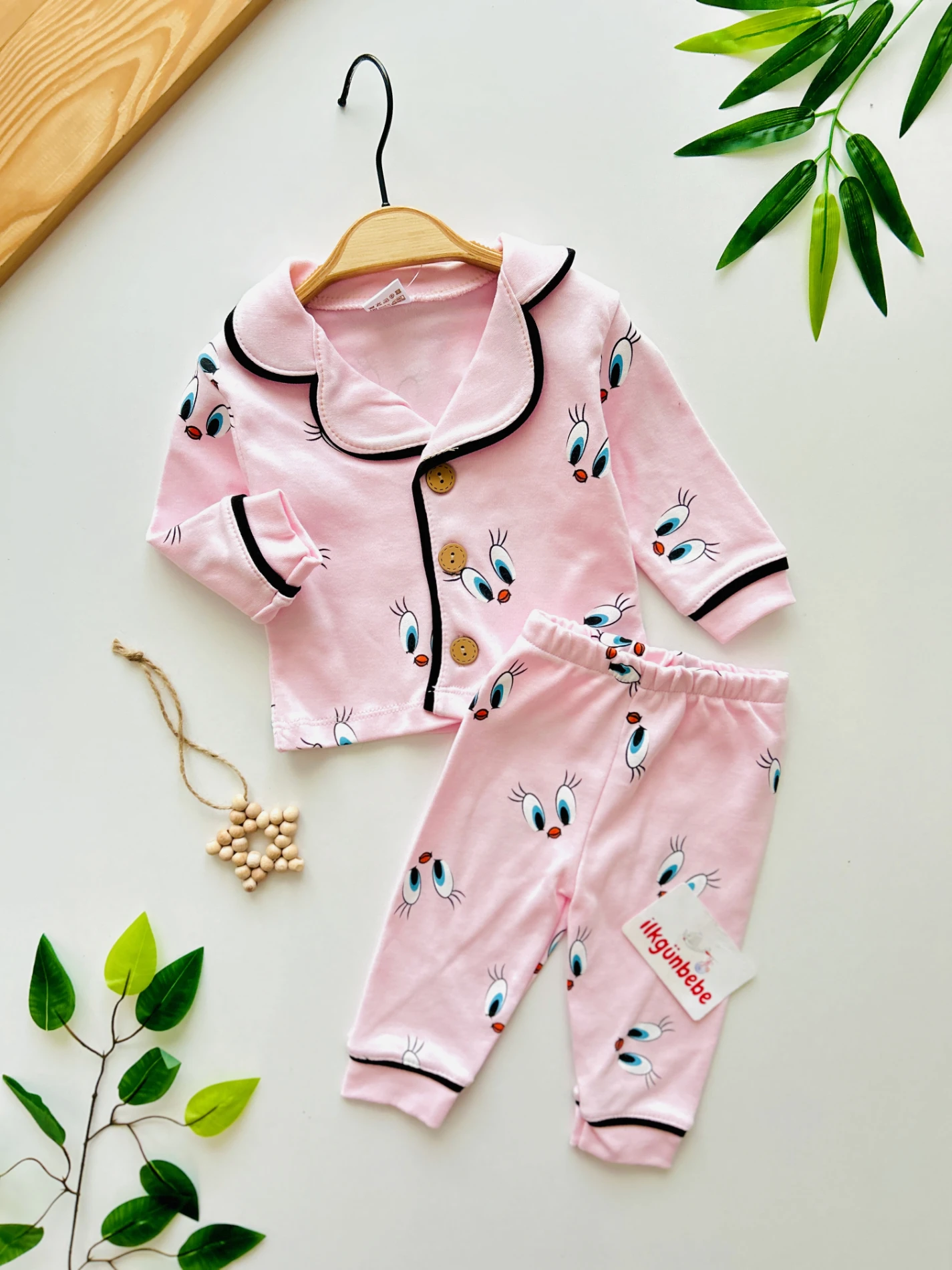 Tweety Desenli Bebe Yakalı %100 Pamuk Pijama Takımı