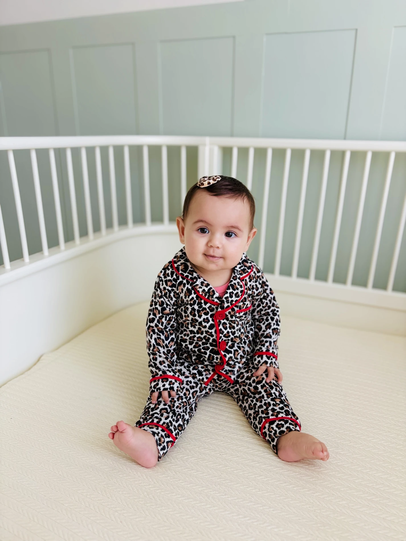 Leopar Desenli  Bebe Yakalı %100 Pamuk Pijama Takımı