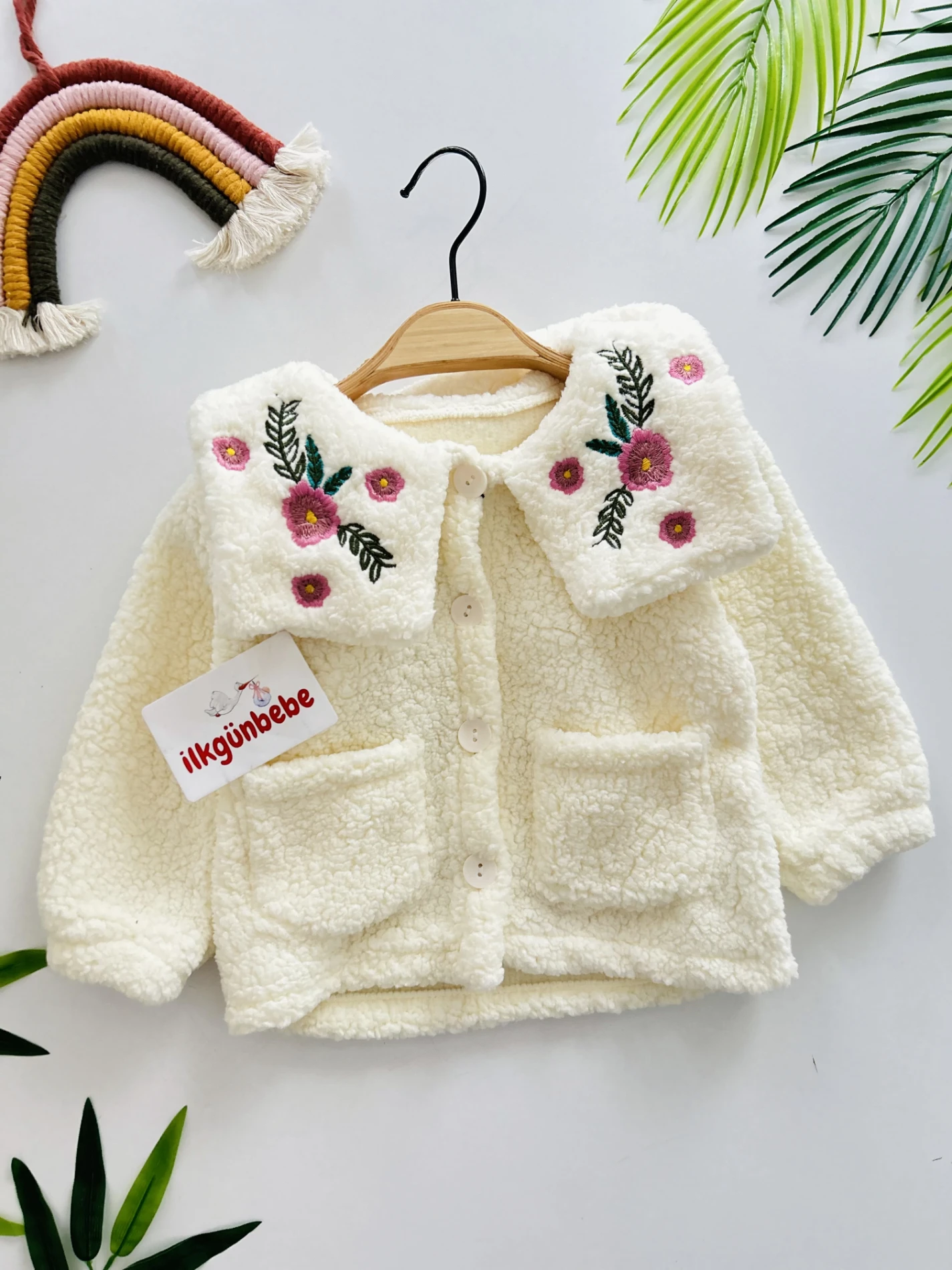 Çiçek Yaka Temalı %100 Welsoft Kışlık Mont