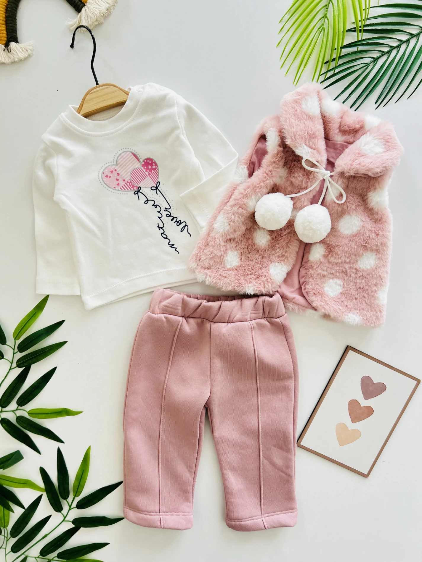 Ponpon Detaylı Kürk Peluş Yelekli 3 İp Şardonlu 3’lü Takım