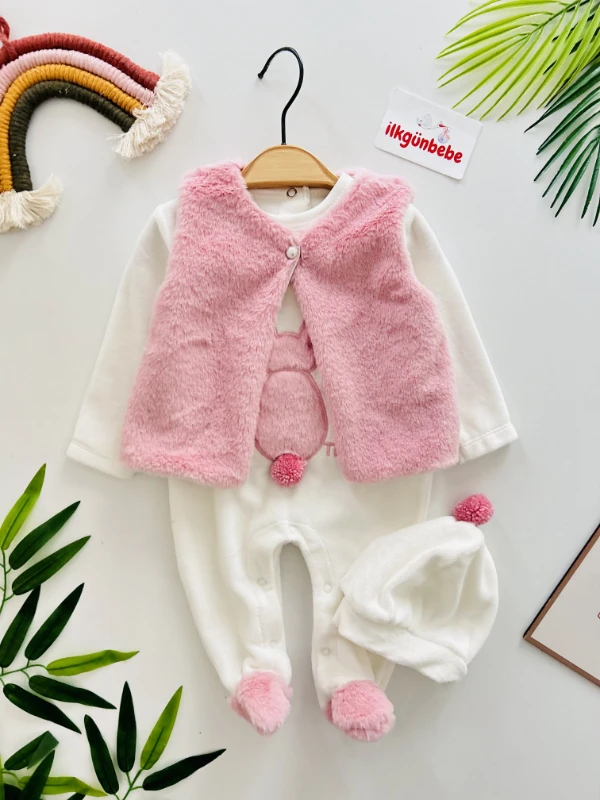 Cute Rabbit Kadife Kumaş Yelekli Ponpon Şapkalı 3’lü Set