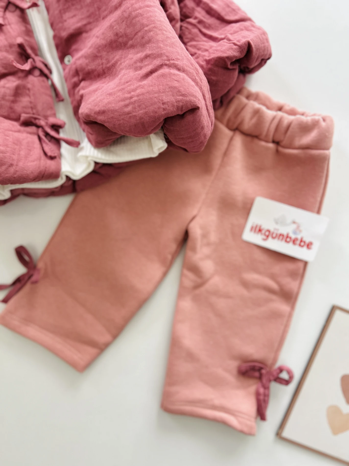 Müslin Dokulu Fiyonklu Pofuduk Ceketli 3’lü  Set