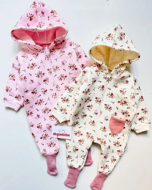 Çıtır Çiçek Desenli Kendinden Çoraplı Kapüşonlu %100 Pamuk İçi Polar Tulum