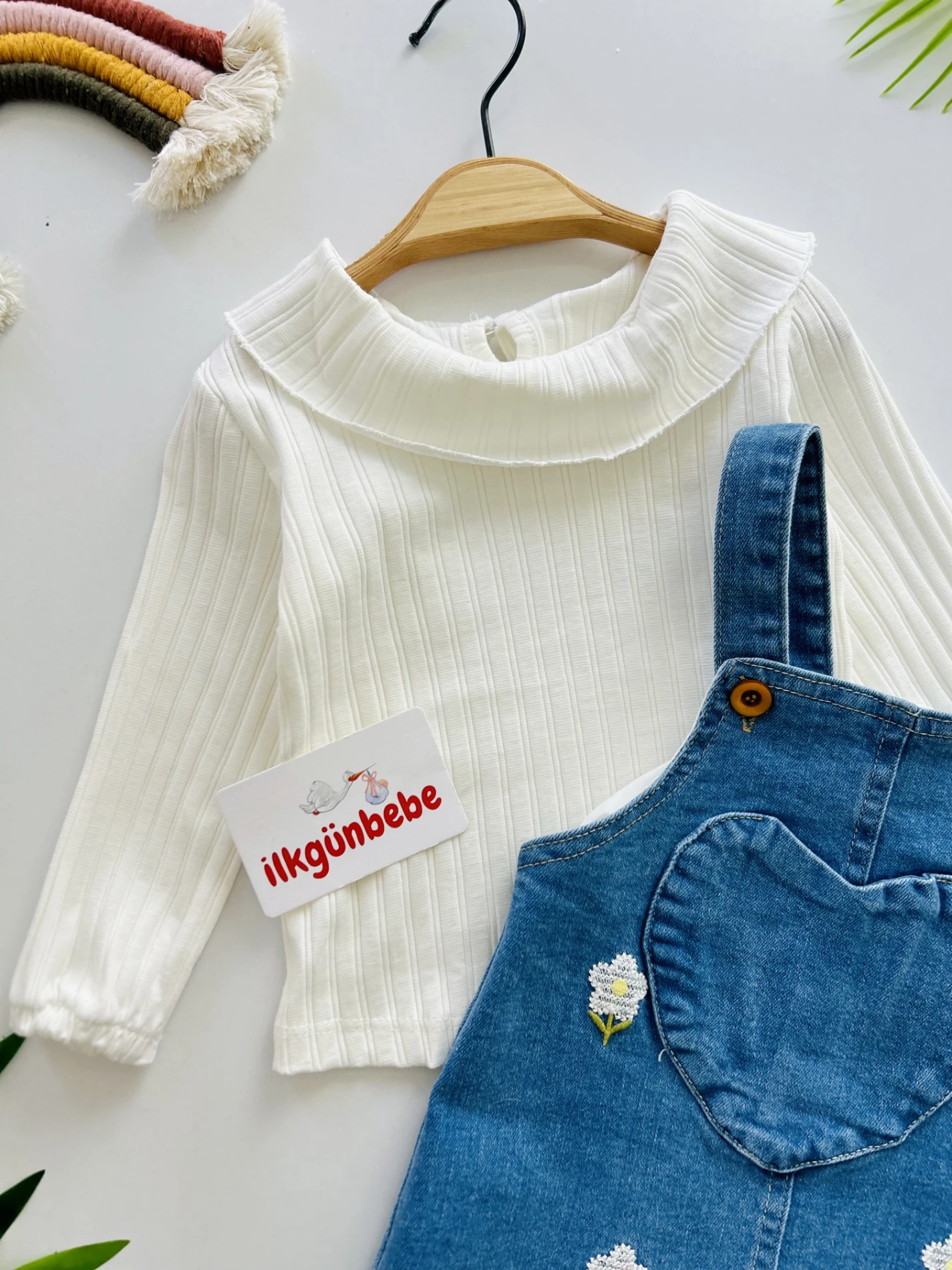 Papatya Nakışlı Kot Jileli Yaka Detaylı Esnek Bodyli 2’li Set