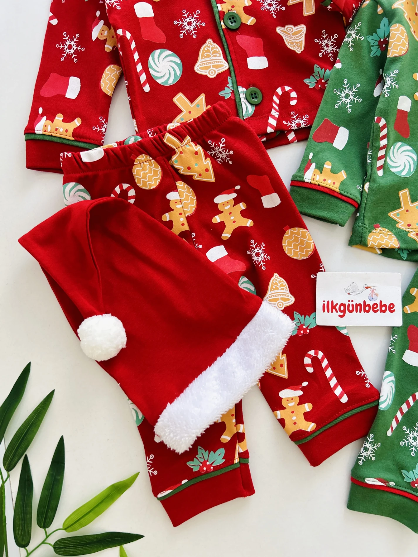 Bebe Yaka Yılbaşı Temalı %100 Pamuk Ponpon Şapkalı 3’lü Takım