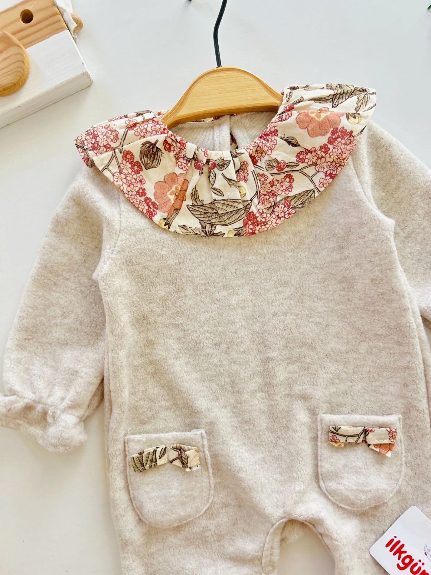 Çiçek Nakışlı Yakalı %100 Pamuk Tulum