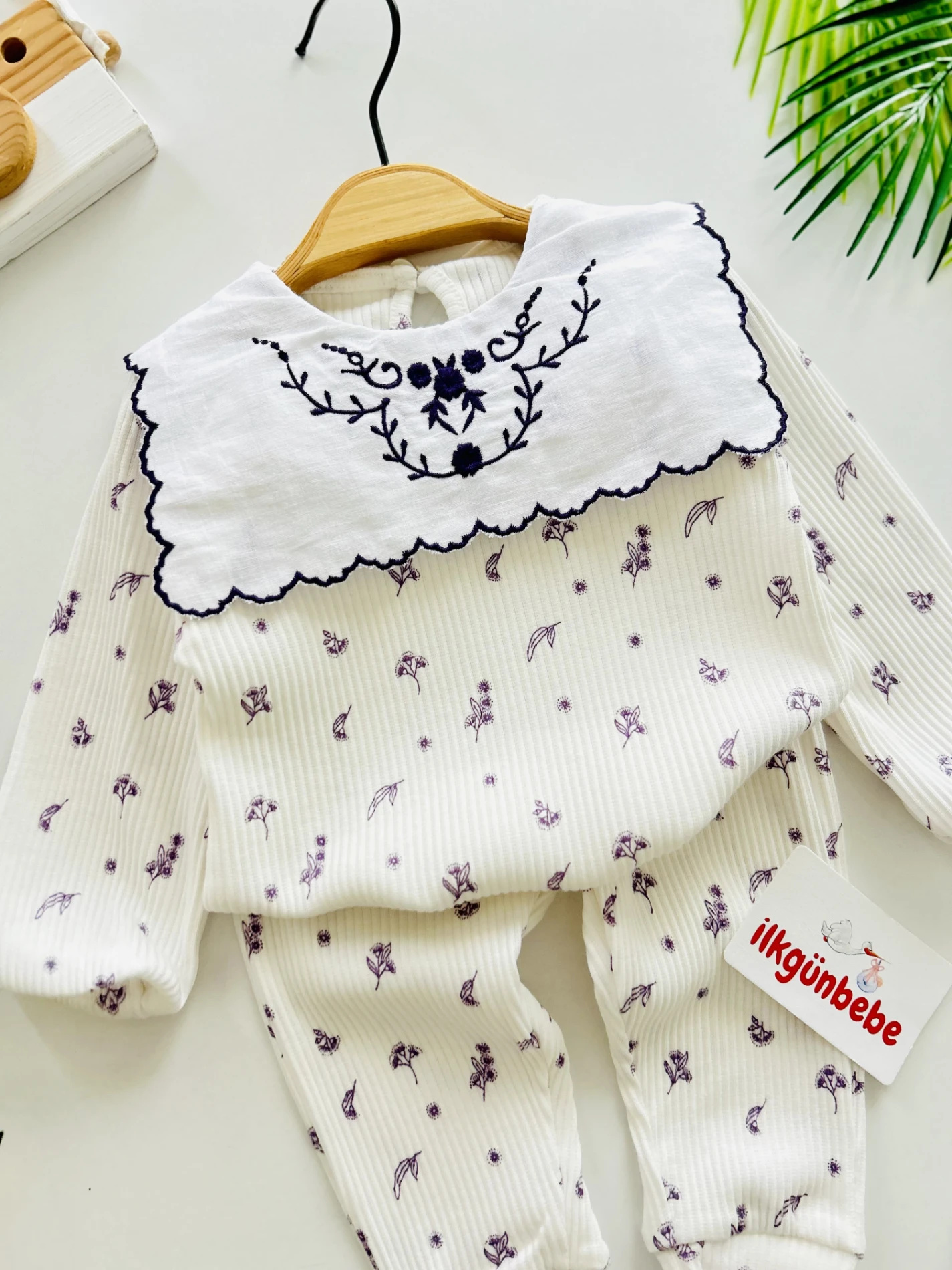 Yaka Detaylı Çiçek Desenli Kaşkorse Fitilli Esnek Kumaş 2’li Takım