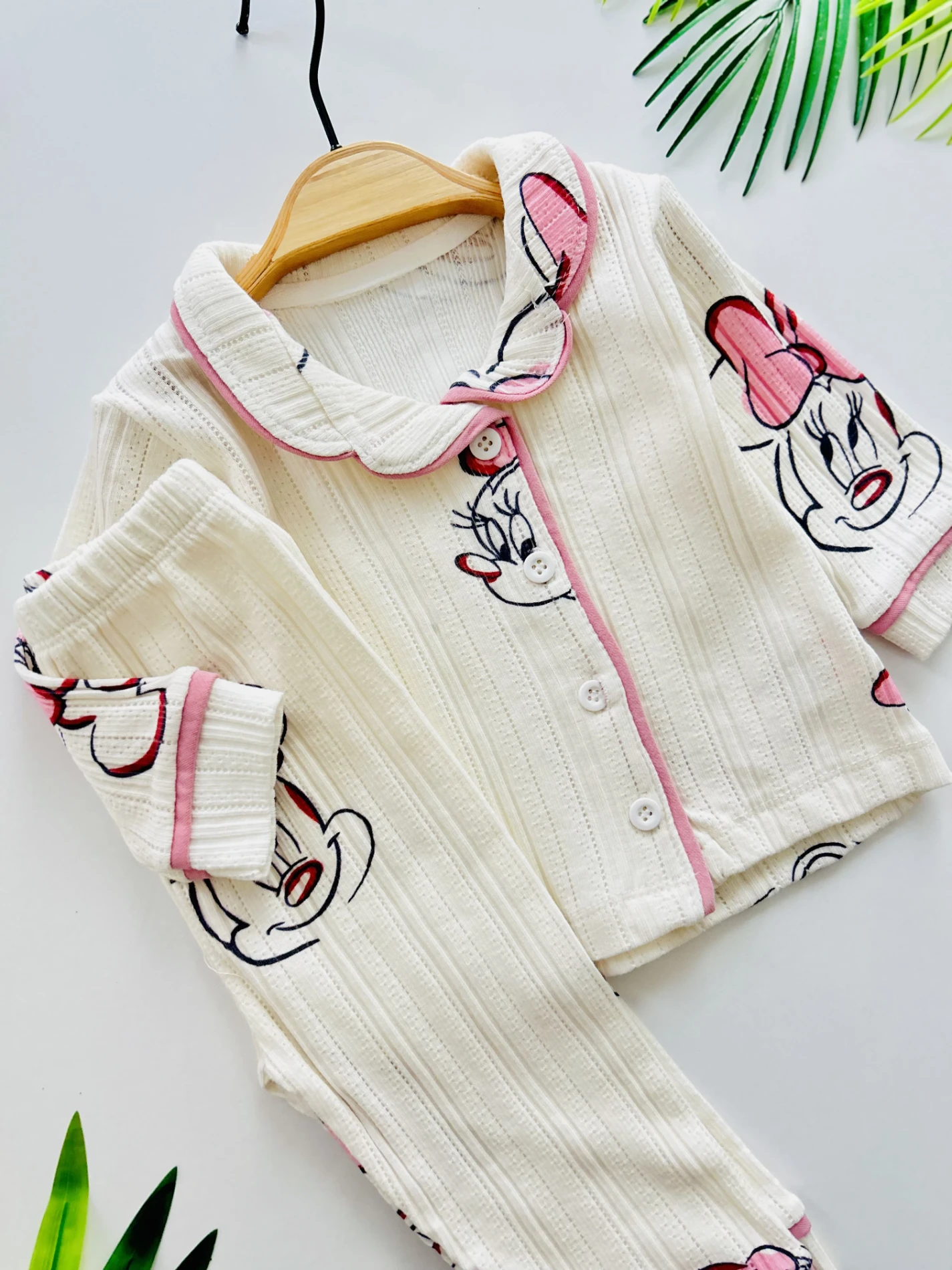Minnie Mouse Bebe Yaka Müslüm Kumaş Pijama Takımı 