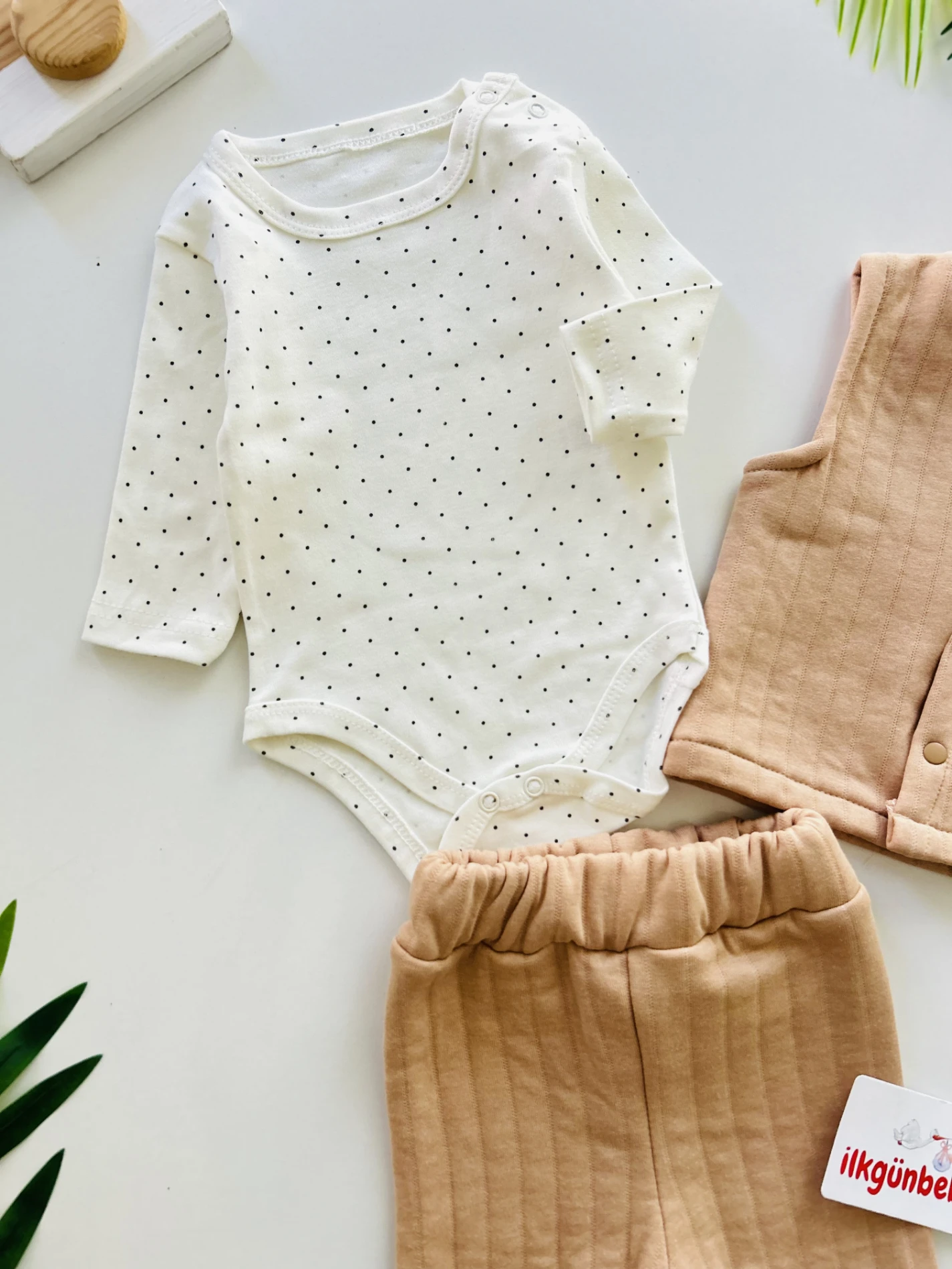 Puantiyeli Bodyli Yelekli %100 Pamuk 3’lü Takım