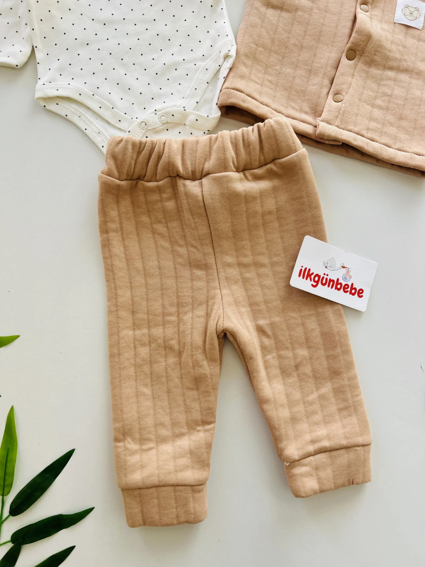 Puantiyeli Bodyli Yelekli %100 Pamuk 3’lü Takım