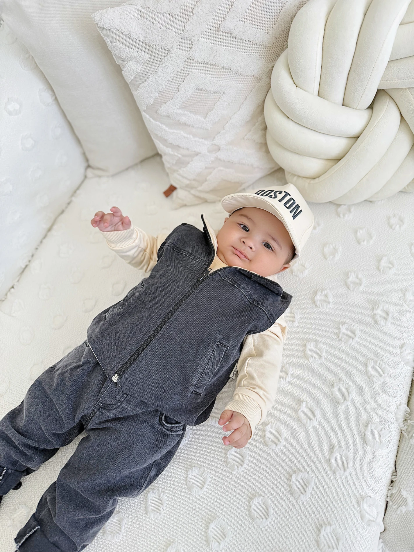 Boston Yelekli Şapkalı Oversize Sweatshirt Likralı Kot   Takım