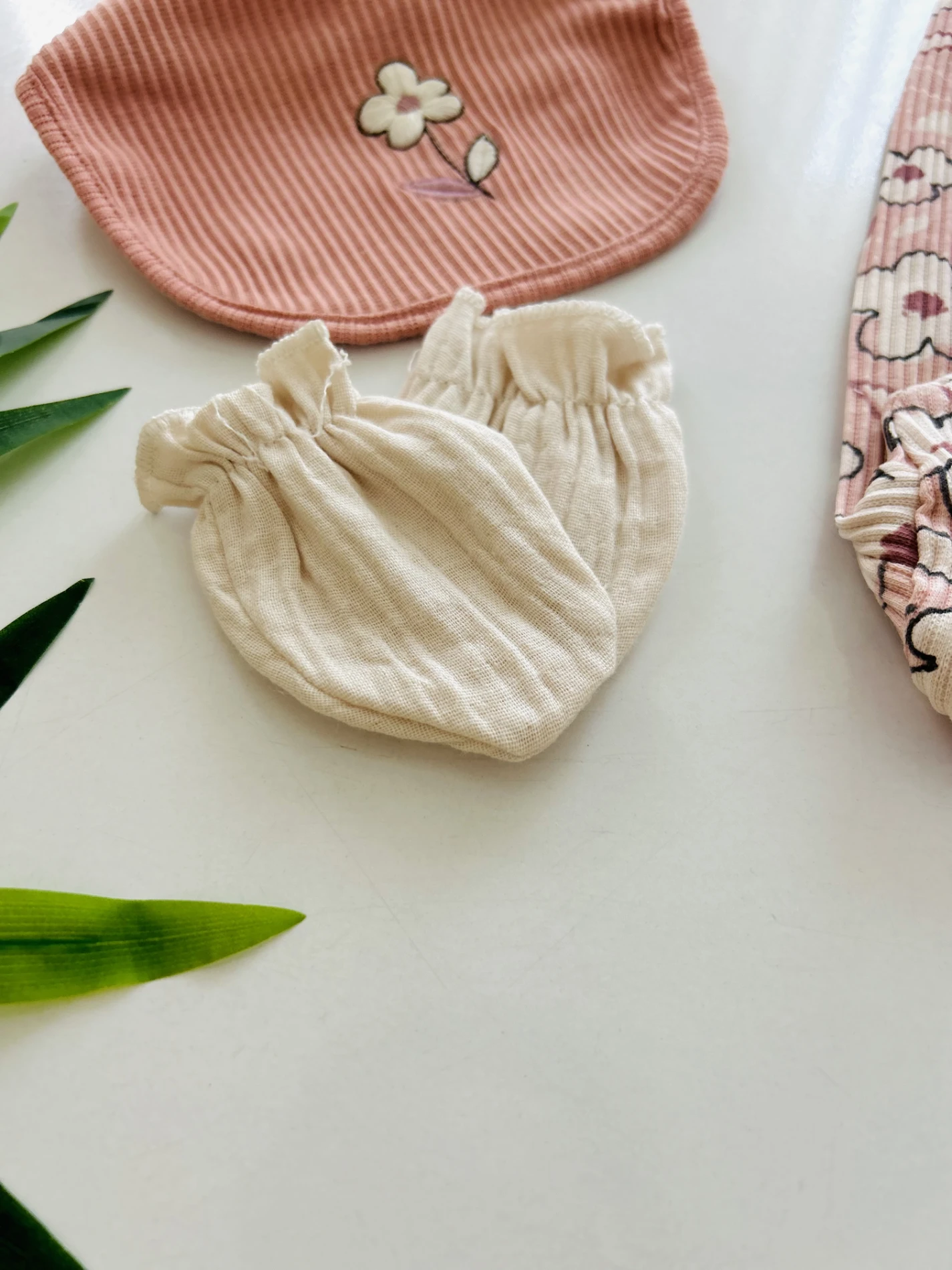 Çiçek Desenli %100 Pamuk Kaşkorse Esnek Kumaş 5 Parça Yenidoğan Set