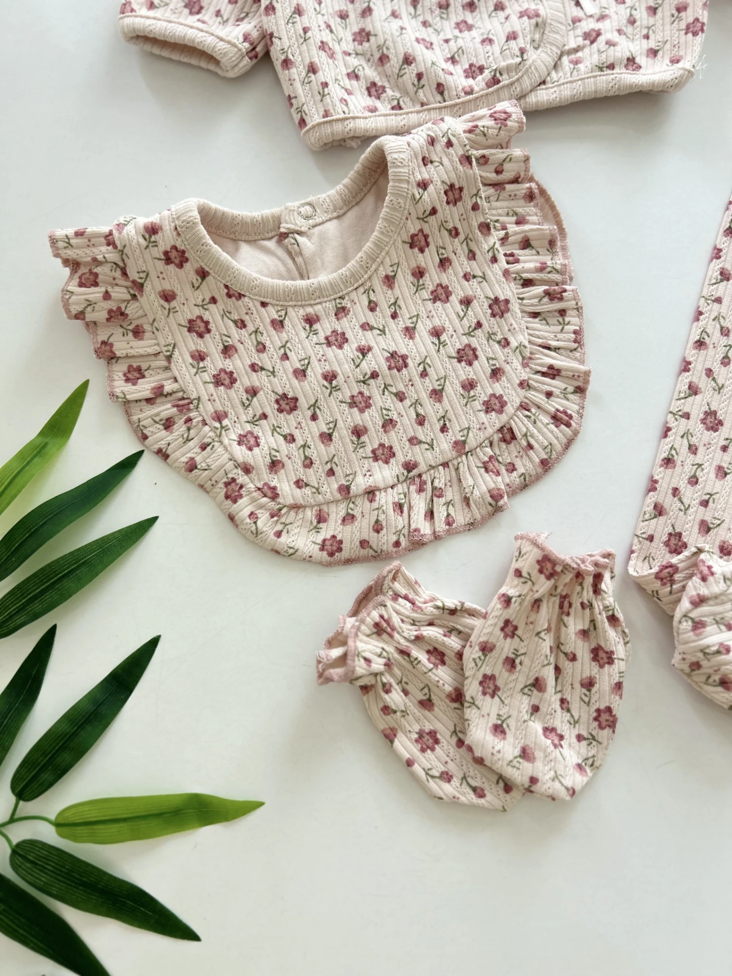 Çıtır Çiçek Desenli %100 Pamuk Kaşkorse Esnek Kumaş 5 Parça Yenidoğan Set