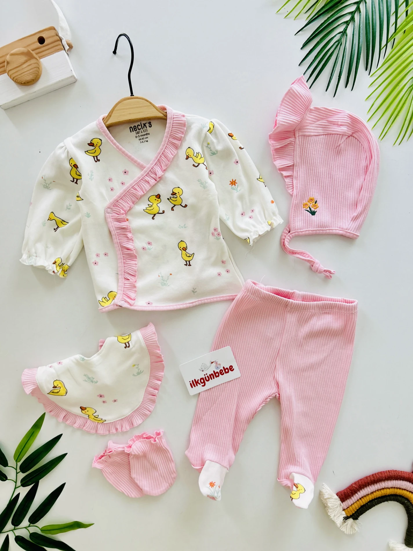 Ördek Desenli %100 Pamuk  Kumaş     5 Parça Yenidoğan Set