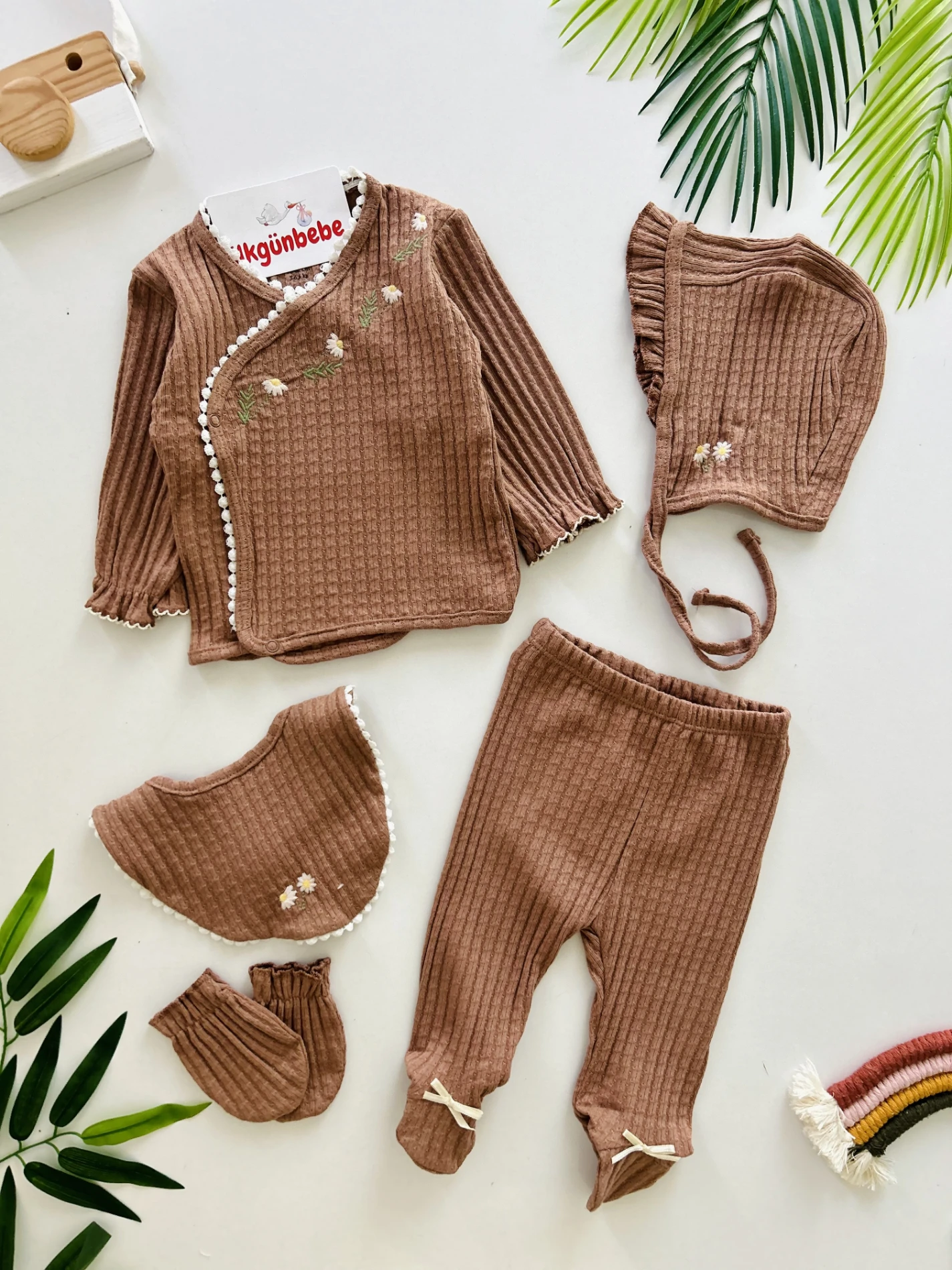 Minik Papatya  Desenli %100 Pamuk Müslin Kumaş  Kaşkorse Esnek  5 Parça Yenidoğan Set