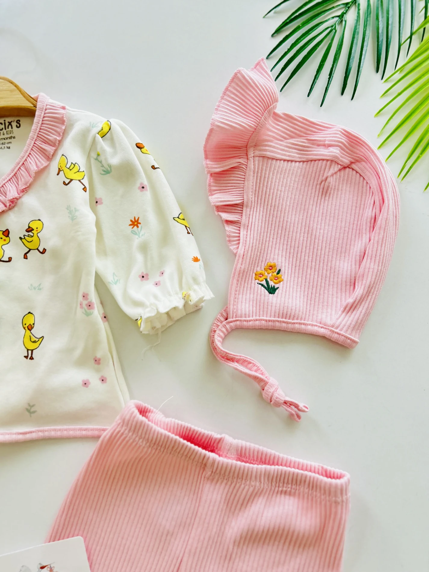 Ördek Desenli %100 Pamuk  Kumaş     5 Parça Yenidoğan Set