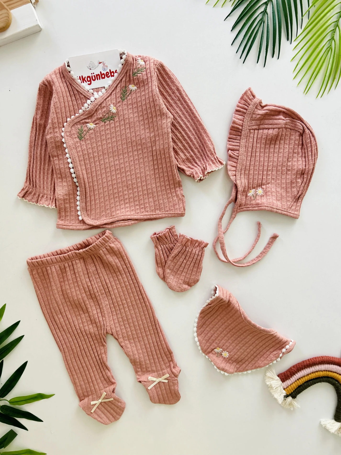 Minik Papatya  Desenli %100 Pamuk Müslin Kumaş  Kaşkorse Esnek  5 Parça Yenidoğan Set