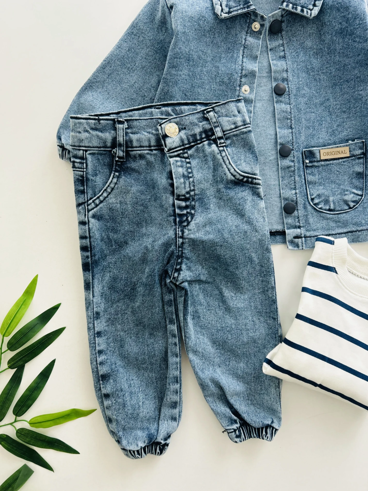 Kot ceketli çizgili bodyli kot pantolonlu üçlü premium takım