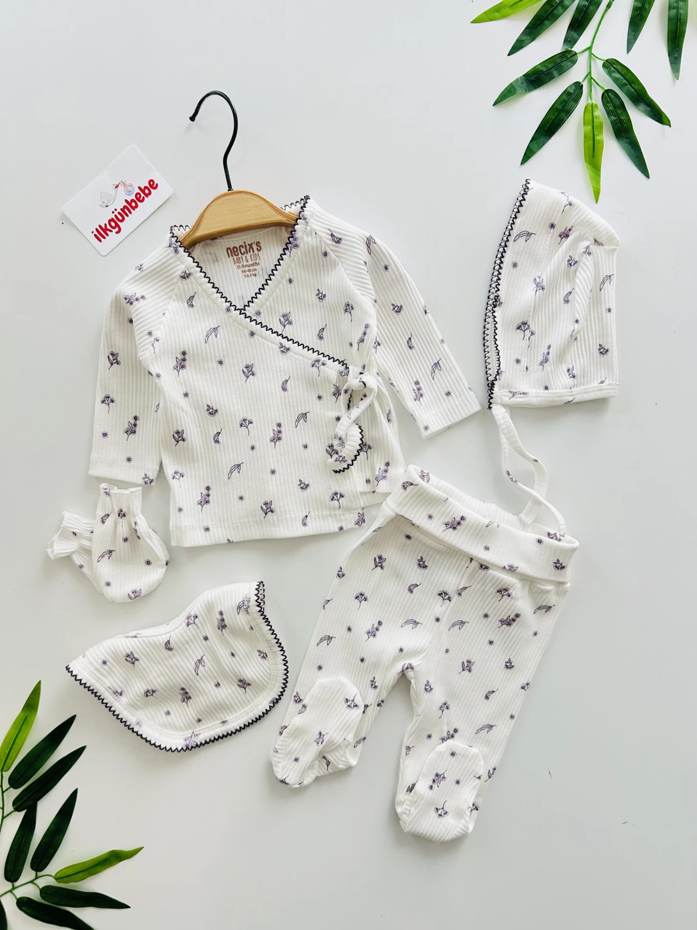 Çiçek Desenli %100 Pamuk 5 Parça Yenidoğan Set