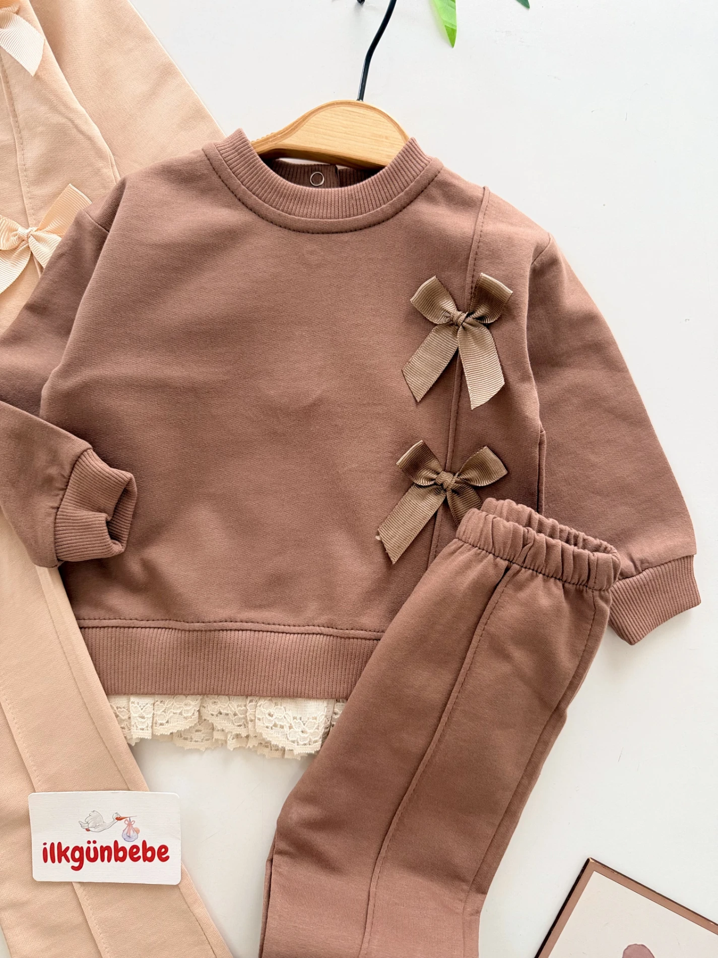 Çift Fiyonklu İspanyol Pantalonlu Mevsimlik Takım