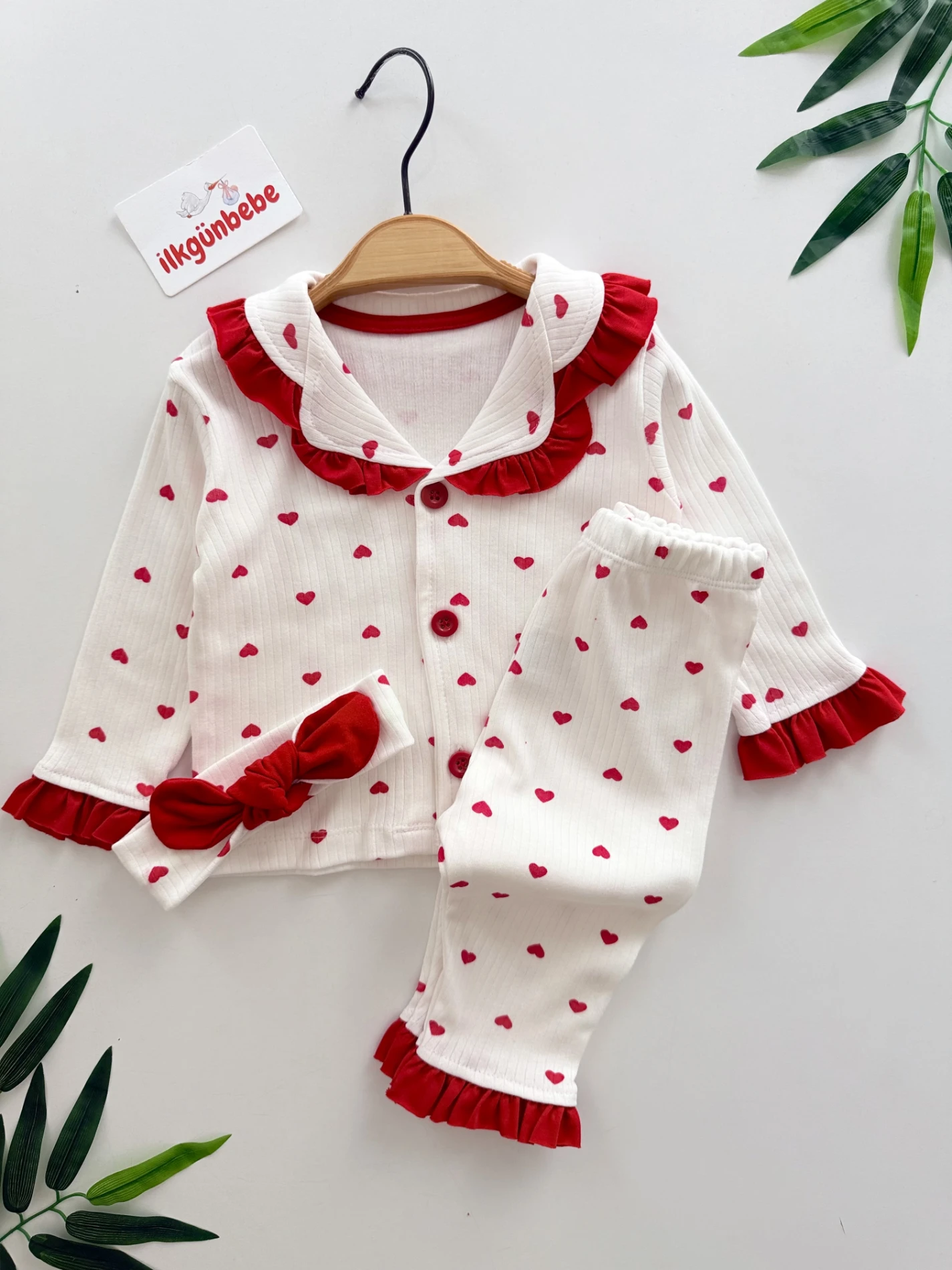 Minik Kalp 3’lü  %100 Pamuk Bebe Yakalı Pijama Takımı